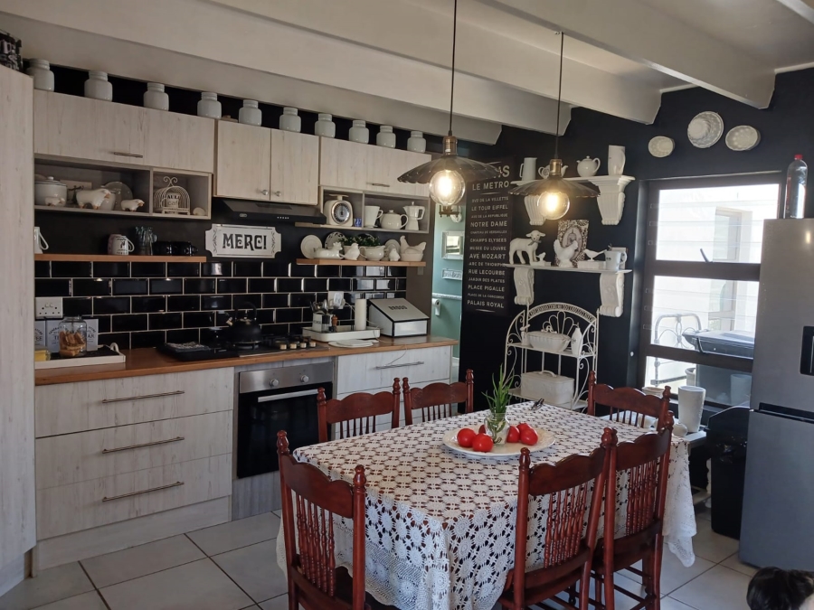 3 Bedroom Property for Sale in Struisbaai Western Cape